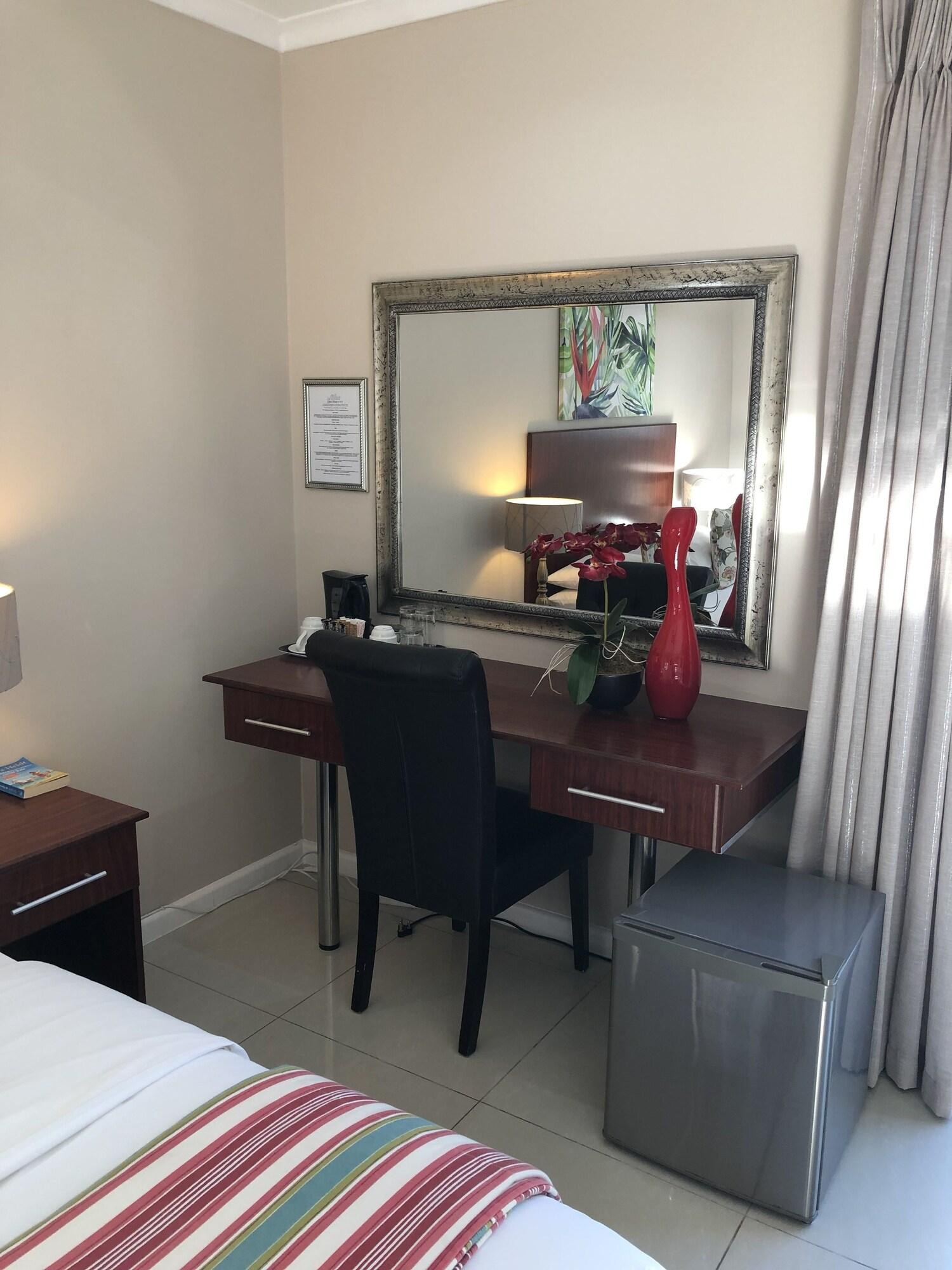 เลอ บลู เกสท์เฮาส์ Hotel พอร์ตเอลิซาเบธ ภายนอก รูปภาพ